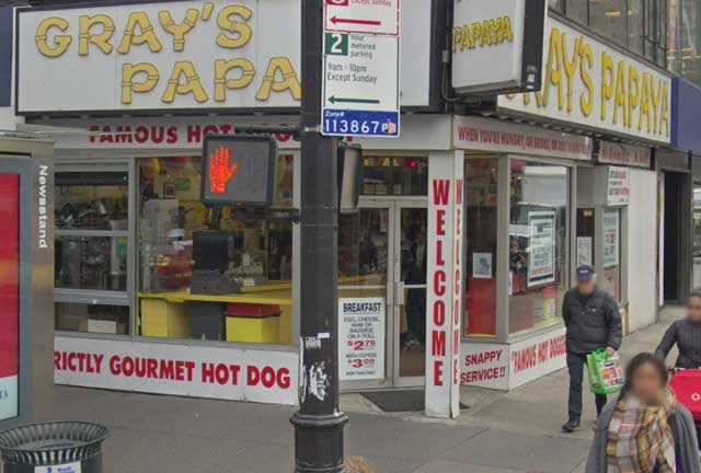 Gray's Papaya, 72nd Street at Broadway, NYC, randommusings.filminspector.com