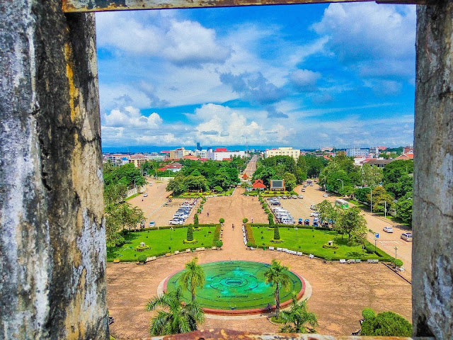 ASEAN, Asia, Backpacking murah, Border, Budget Travelling, Flashpacking, Indochina, Laos, Monument, Museum, Patuxai, Vientiane, view from the top. of patuxai
