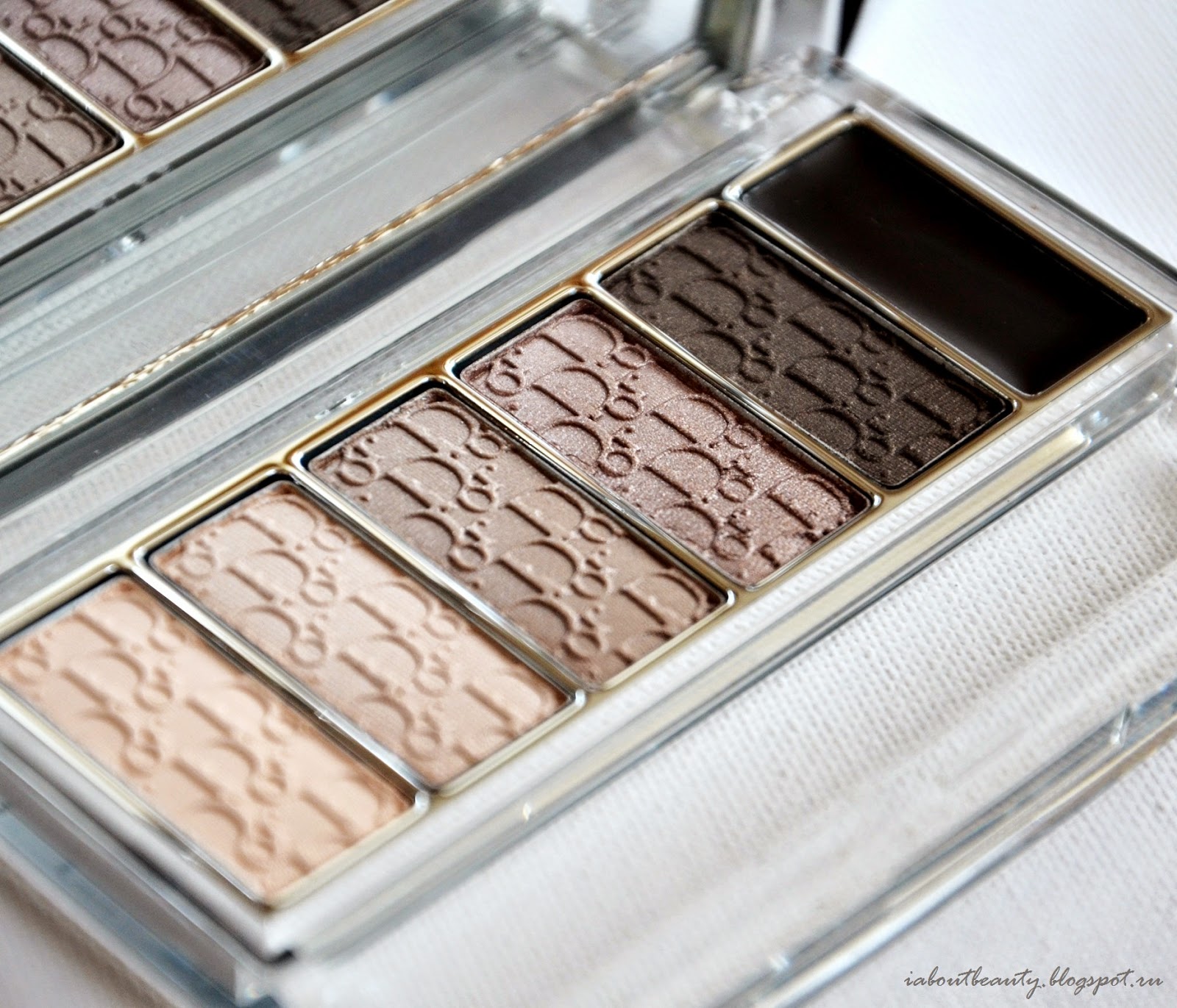 About Beauty by MaRi_Na_I Dior Eye Reviver Backstage Pros Illuminating