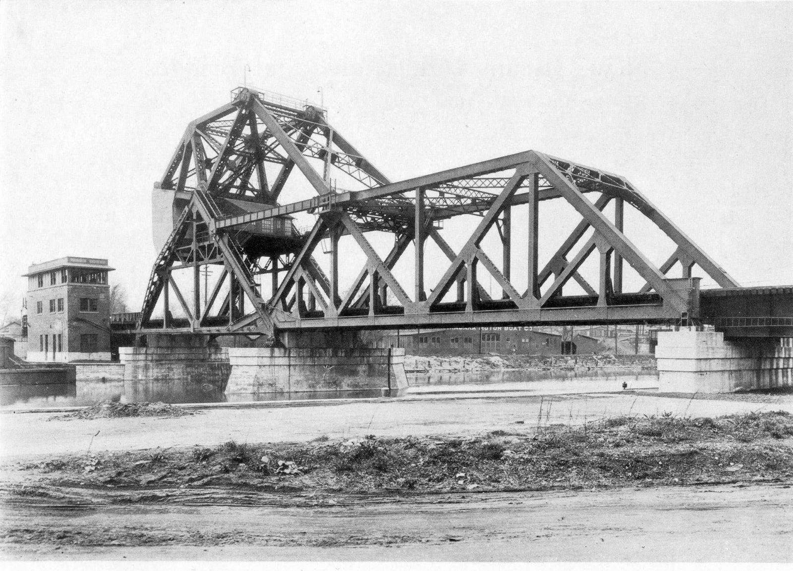Industrial History CSX/NYC's Strauss Trunnion Bridge over Erie Canal