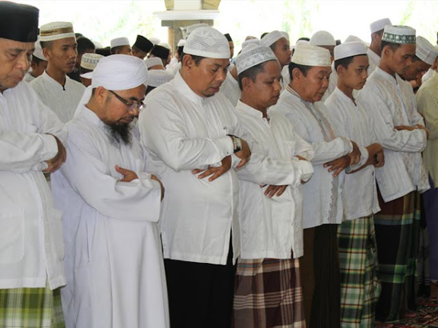 Pengertian Serta Niat, Doa dan Cara Mengerjakan Shalat Ghaib, Lengkap Pengertian Serta Niat, Doa dan Cara Mengerjakan Shalat Ghaib, Lengkap