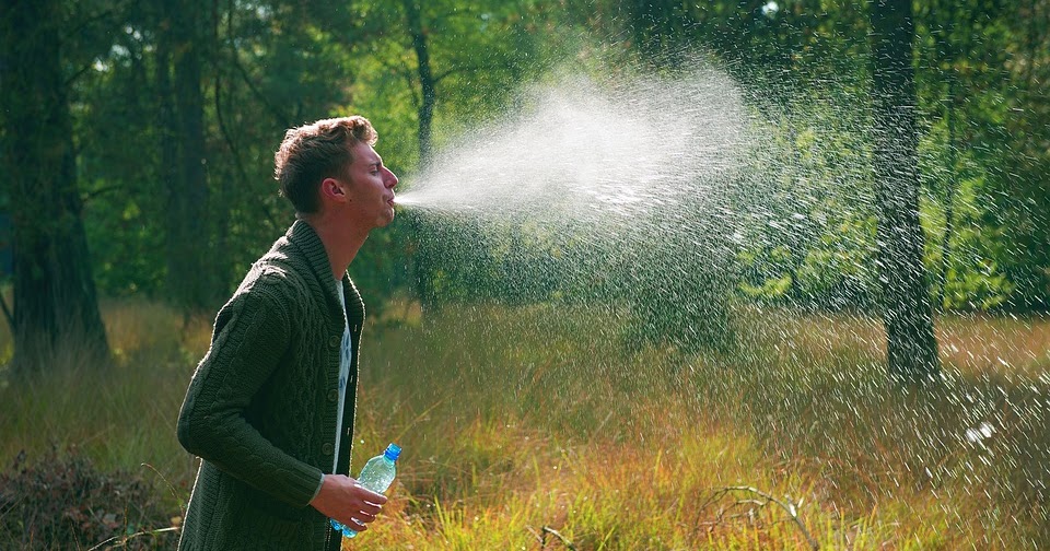 Supersticiones sobre escupir