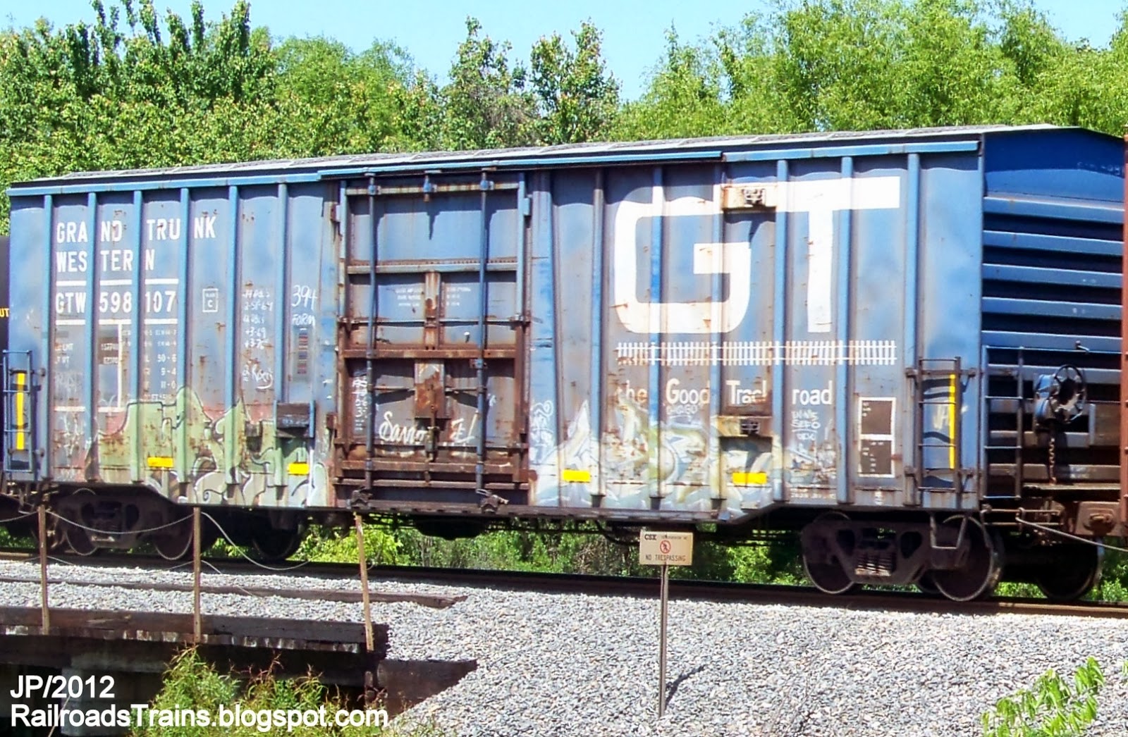 RAILROAD Freight Train Engine EMD GE Boxcar BNSF,CSX,FEC