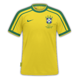 Colecionador tem quase todas as camisas da Copa de 1998