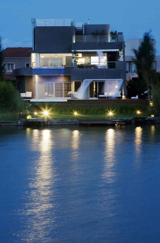 New york’s ‘historic,’ pro-tenant rent reforms pass with cuomo’s World of Architecture: Incredible Modern Waterfall House by Andres Remy