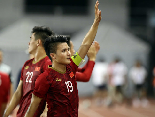 U22 Việt Nam thắng Indonesia nghẹt thở: Quang Hải lộ “bí mật” phòng thay đồ U22 Việt Nam thắng Indonesia nghẹt thở: Quang Hải lộ “bí mật” phòng thay đồ