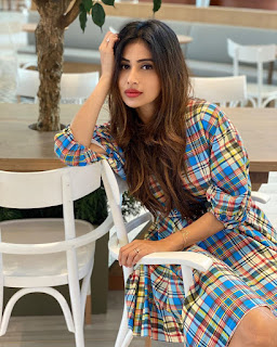 Mouni Roy Social Media Images 18-03-2020