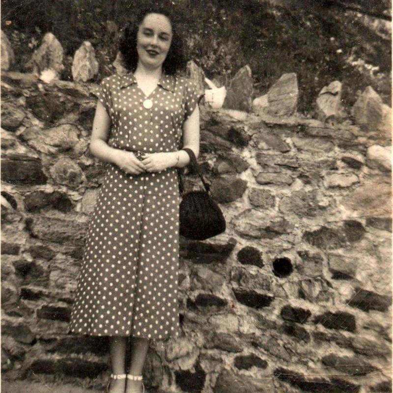 1940 polka dot dress