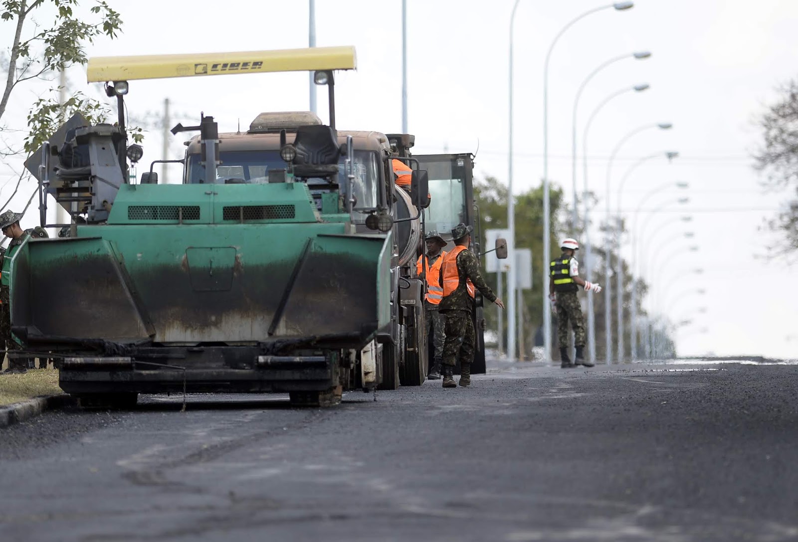 GDF INVESTIU, NESTE ANO, MAIS DE R$ 400 MILHÕES EM RECUPERAÇÃO DE VIAS-DFMOBILIDADE FOTO:ASCOM-GDF