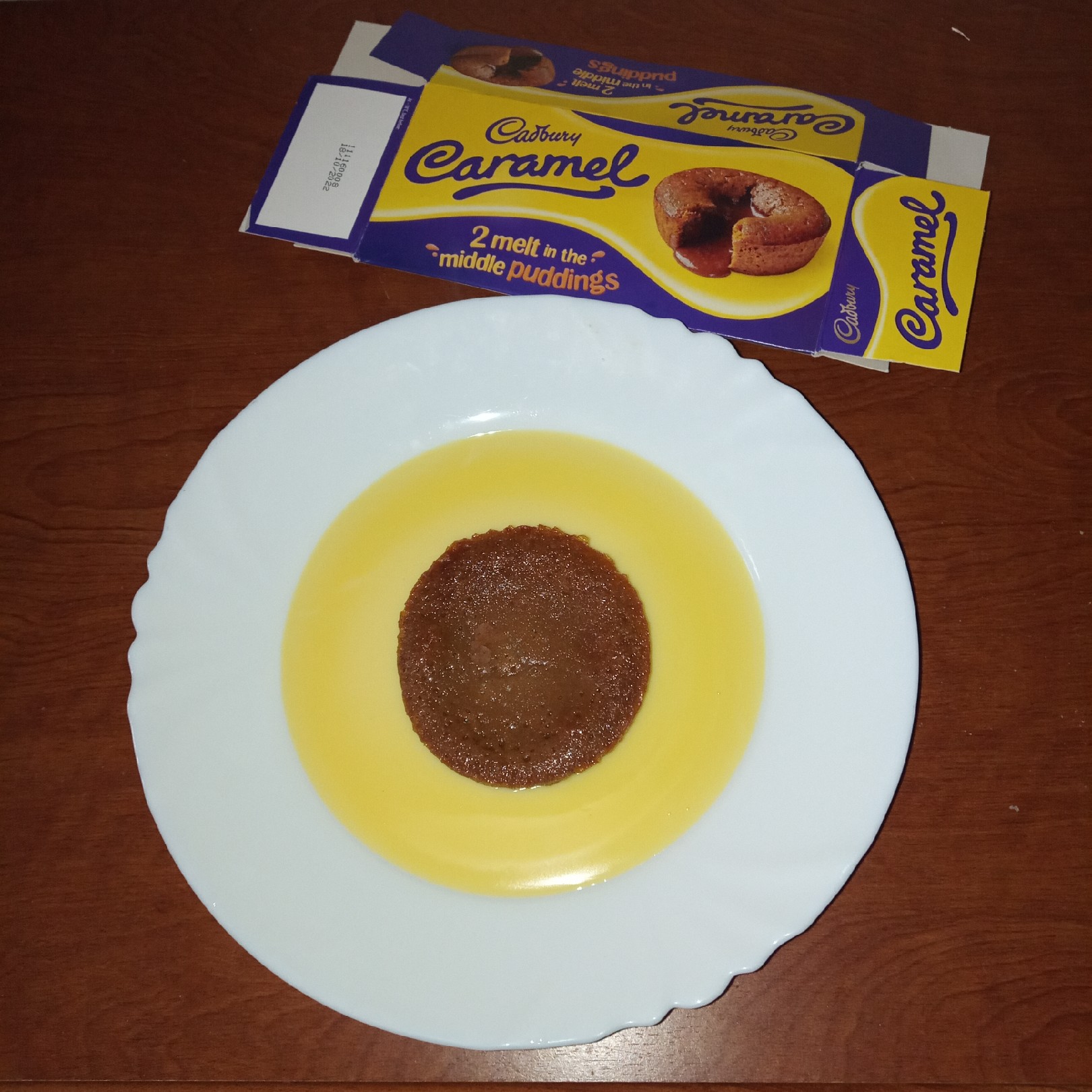 Supersupergirl's Food Reviews Cadbury melt in the middle caramel puddings