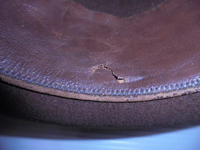 穴  スウェットバンド前部