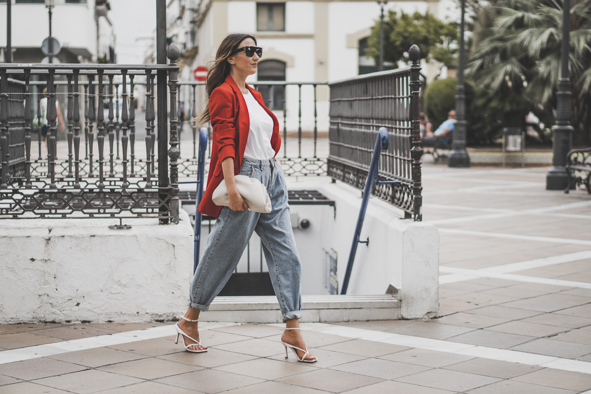 RED BLAZER + BOTTEGA VENETA SANDALS