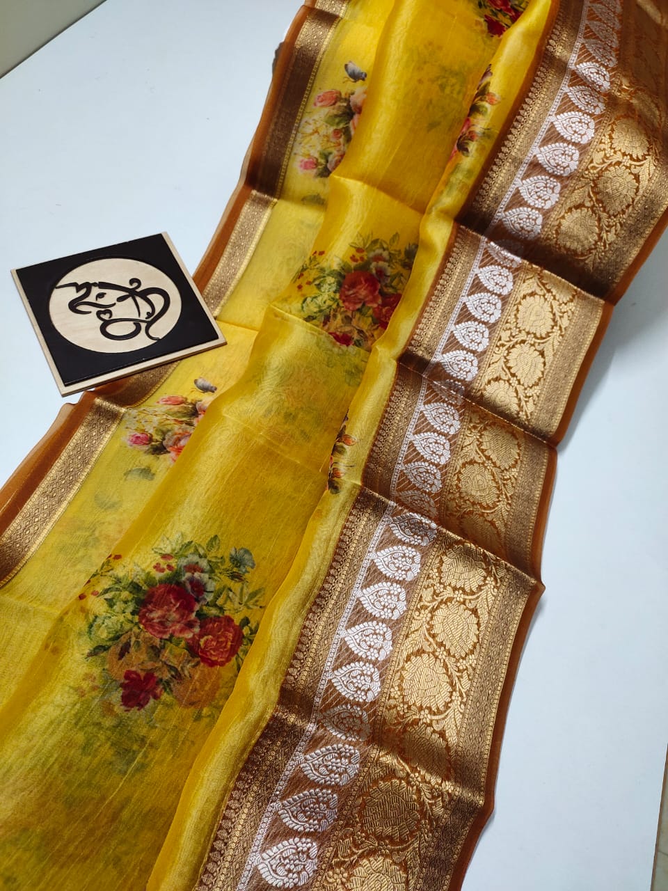 Kora digital print sarees with kanchi border