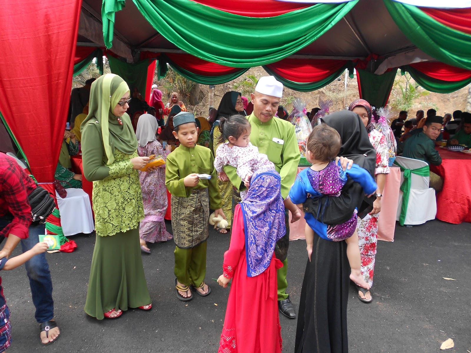 HOTEL MUSLIM SERI ISKANDAR (MURAH,BERSIH DAN SUCI): Penyampaian Duit