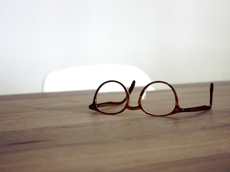 Bukan Sekedar Bingkai, Pastikan Memilih Lensa Kacamata Terbaik Agar Mata Tetap Sehat