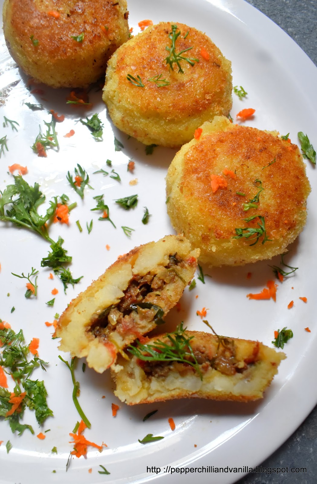 Potato Chop/Mince Potato Chops/Potato Chops Recipe Pepper, Chilli and