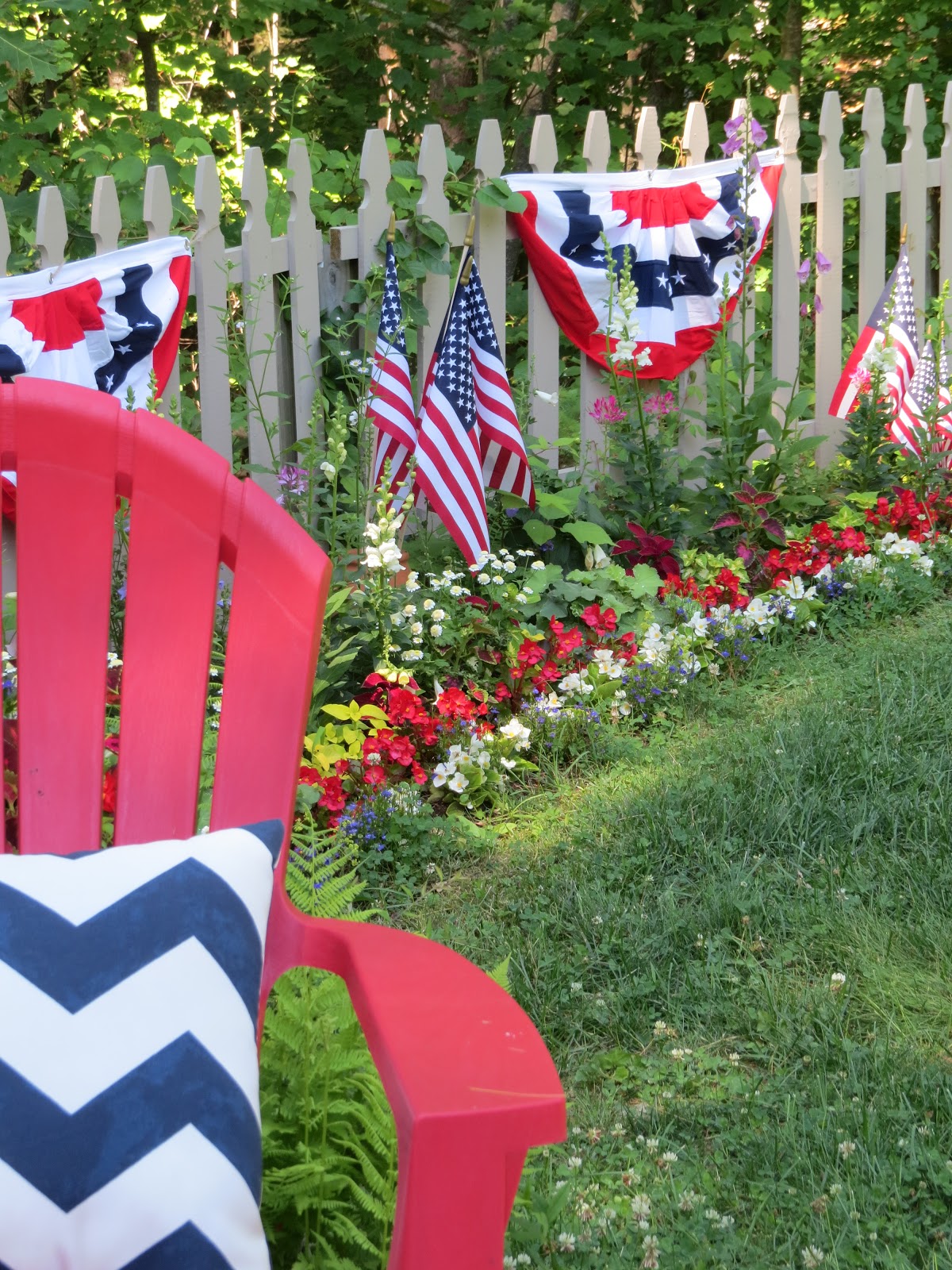 DesignsandEvents My Red, White and Blue Garden