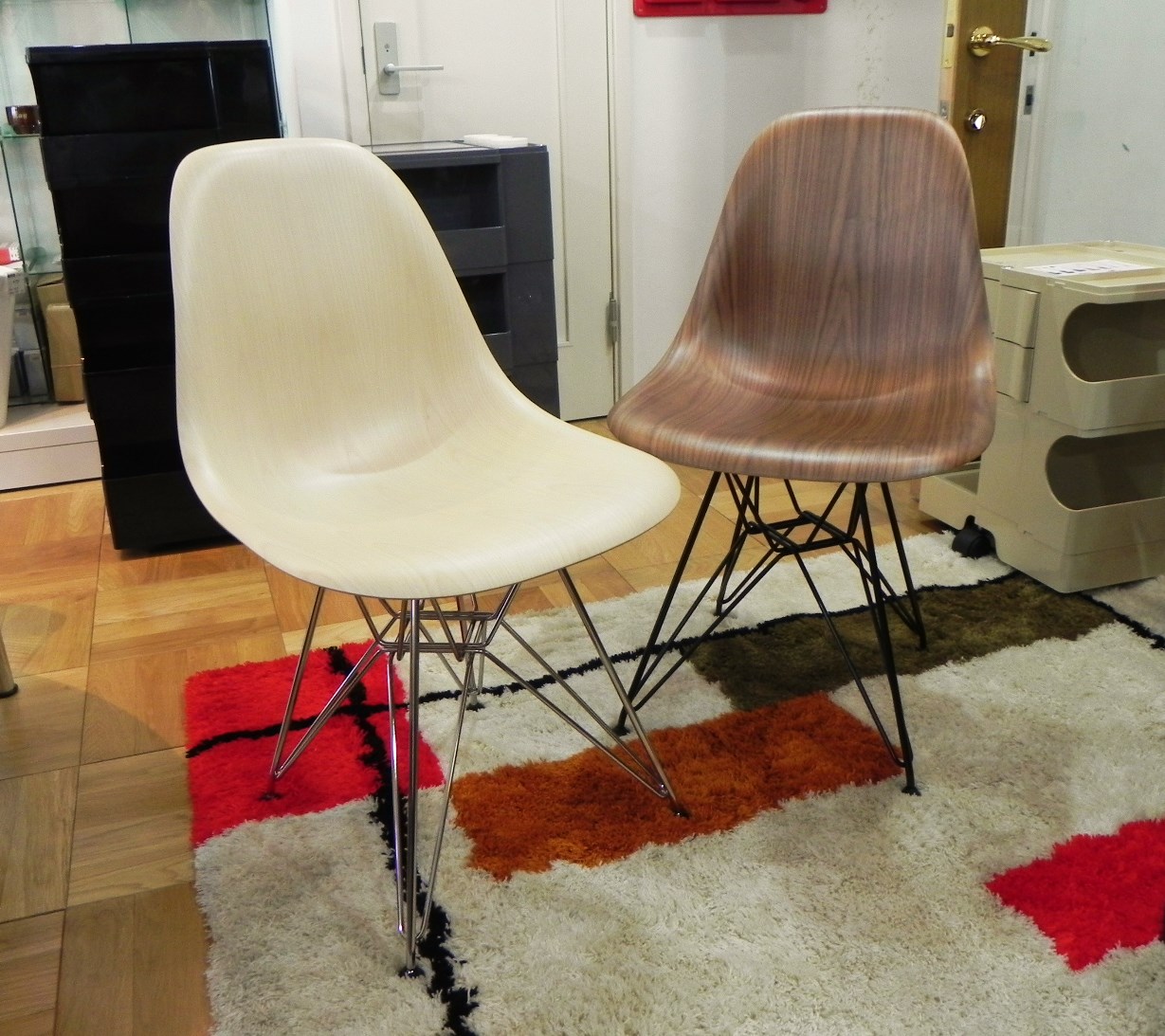 イームズウッドシェルチェア展示しました！ 2013/9/11case study shop nagoya Blog