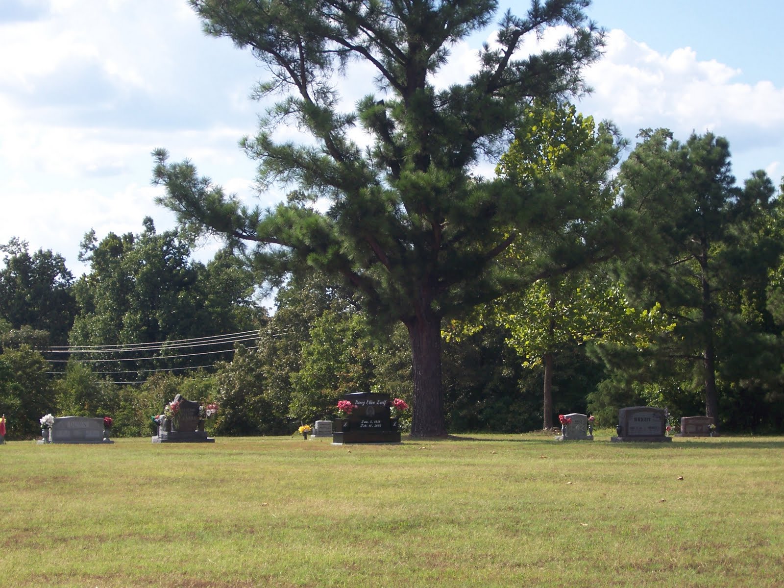 Cemeteries of Baxter County, AR Baxter Memorial Gardens is at the edge of Mountain Home on
