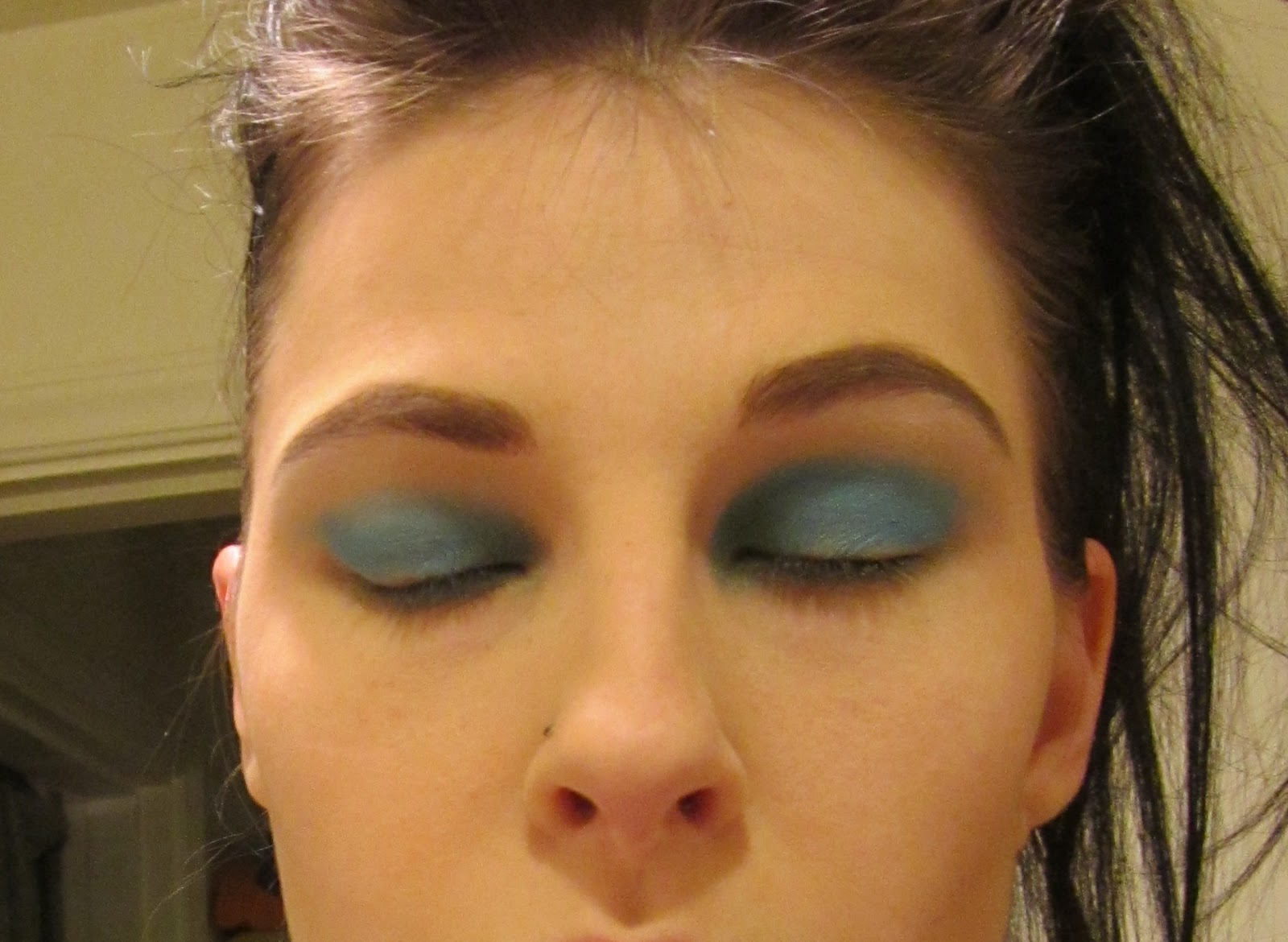 Inspired Xpression: Blue & Green Eye Makeup Tutorial