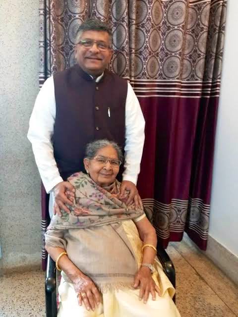 सुबह 10 बजे से आवास पर होंगे पार्थिव शरीर के अंतिम दर्शन, कल दीघा घाट पर होगा अंतिम संस्कार|।