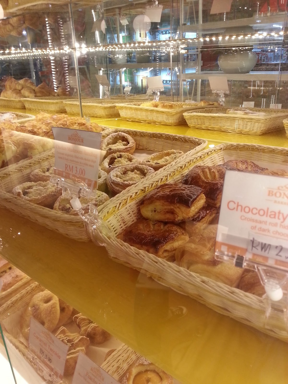 Bonjour Garden Bakery Cafe, Bukit Jelutong Shah Alam Nadira Ismail