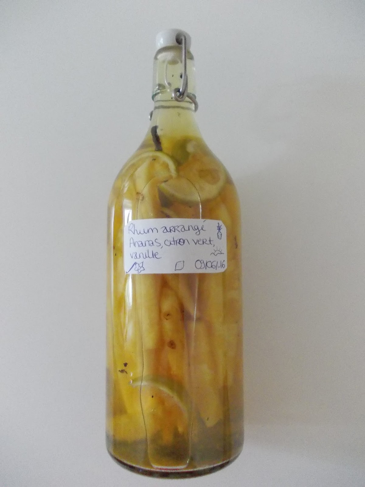 Pongo - Rhum arrangé - Ananas-Citron-Vanille - 70cl - 30°