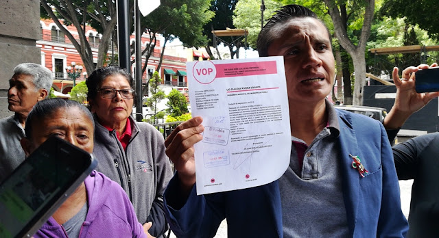 Vecinos de la colonia Constitución Mexicana exigen a CRV que trabaje y deje de simular