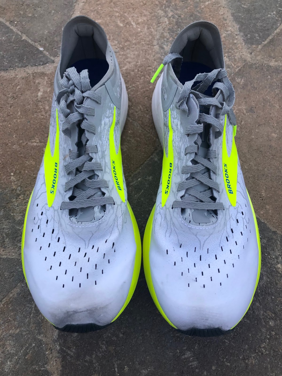 brooks hyperion elite