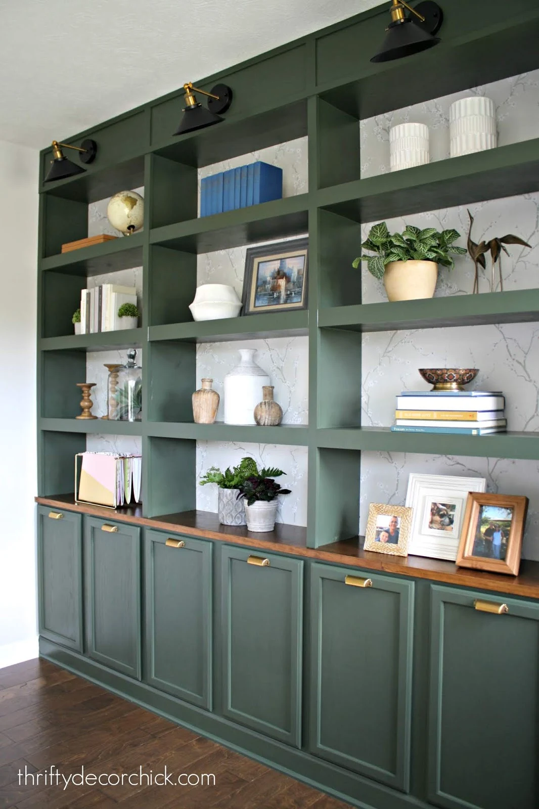 Wall of office built in bookcases REVEAL! Thrifty Decor Chick