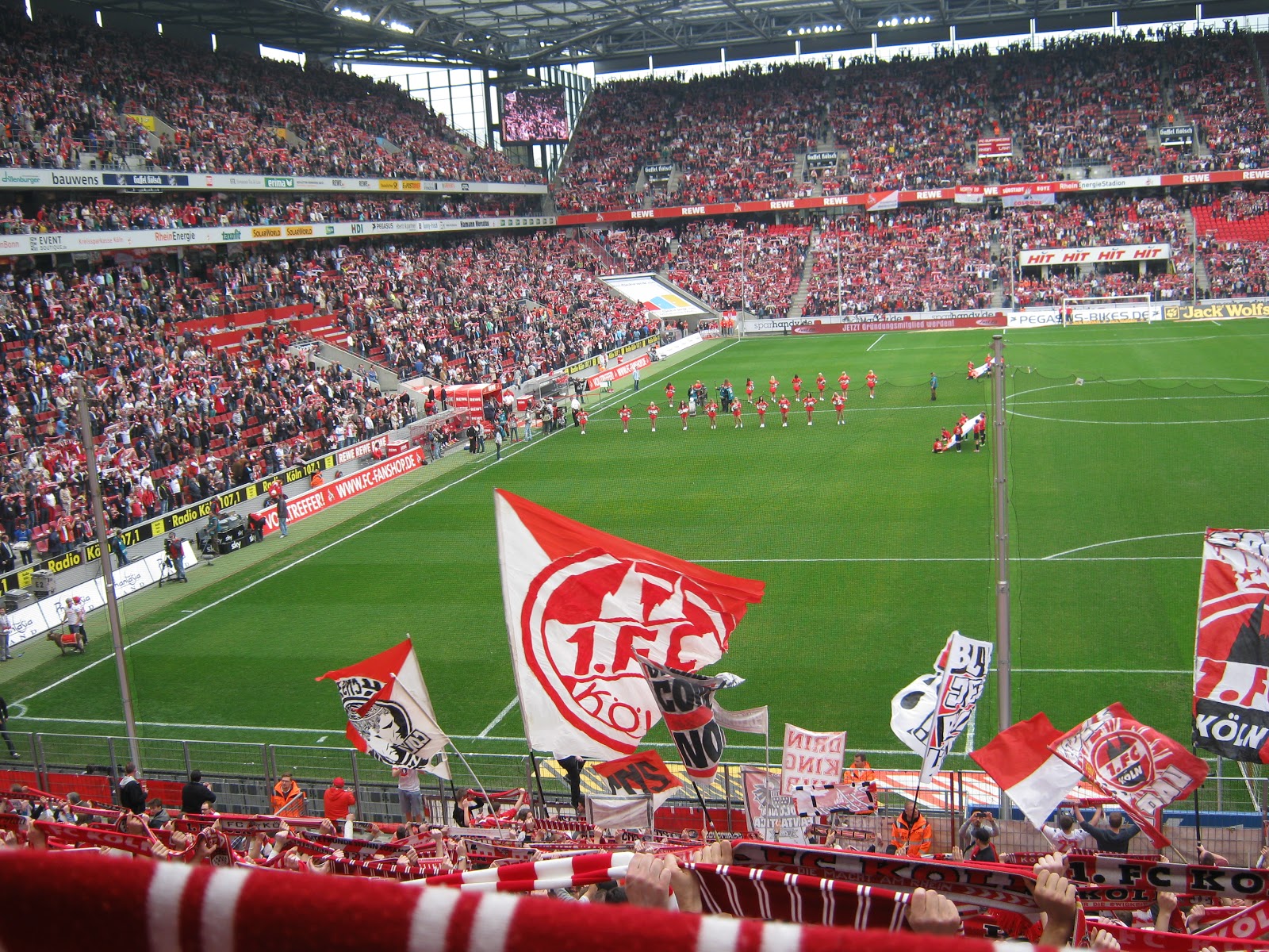 Fanclub GATE4: Bilder vom Spiel 1. FC Köln vs. VFR Aalen ...