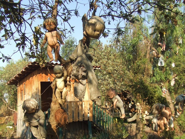 Uji Nyali, Wisata ke Pulau Boneka di Meksiko yang Menyeramkan Uji Nyali, Wisata ke Pulau Boneka di Meksiko yang Menyeramkan