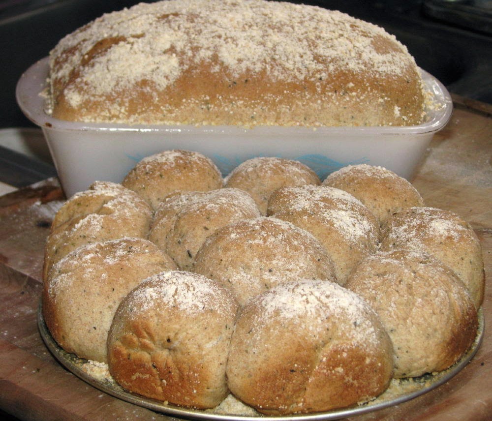 Wheat Herb Dinner Rolls