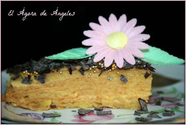  TARTA DE OBLEAS CON ORANGE CURD DE ALMENDRAS 