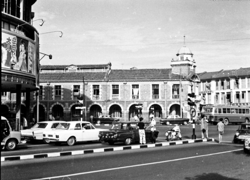 45 Photos Capture Street Scenes of Singapore in the Early 1970s ...