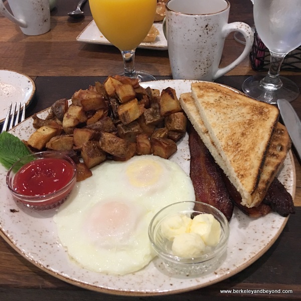 American breakfast at Cello restaurant at Allegretto Vineyard Resort in Paso Robles, California American breakfast at Cello restaurant at Allegretto Vineyard Resort in Paso Robles, California