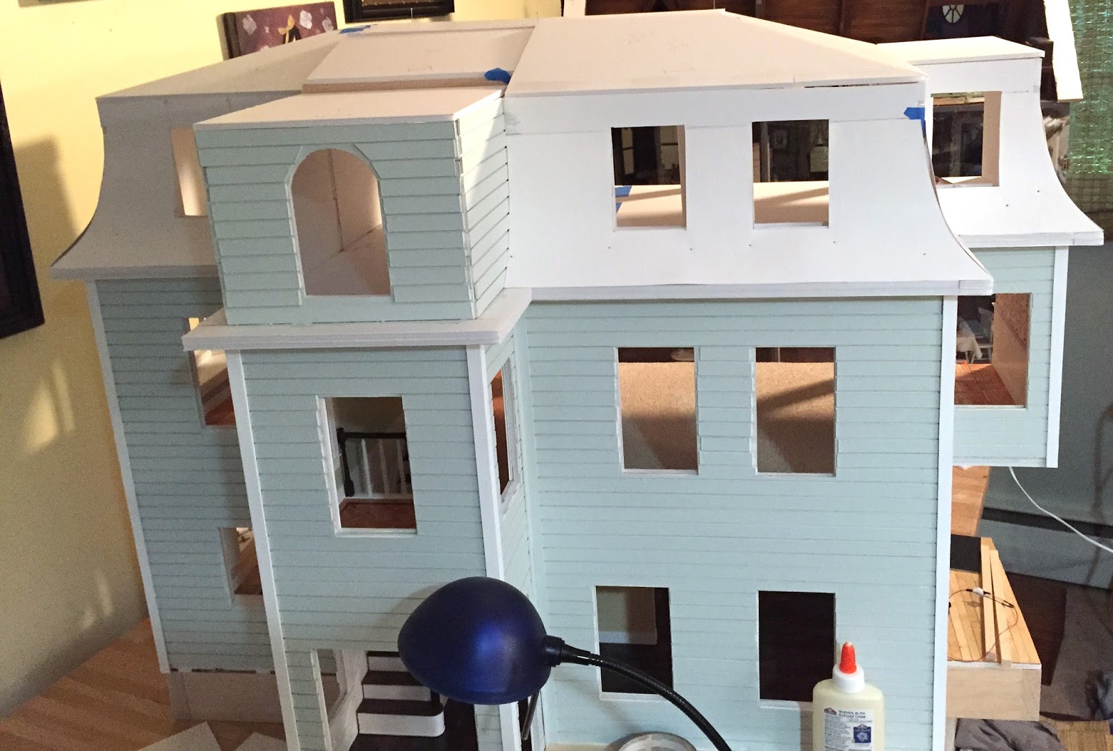 Dollhouse roof The Kinfeld