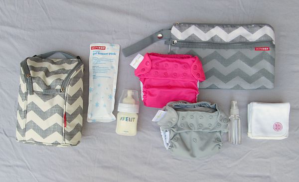 A Perfectly Packed Diaper Bag (plus tips for organizing your own diaper bag!) at LaurasPlans.com
