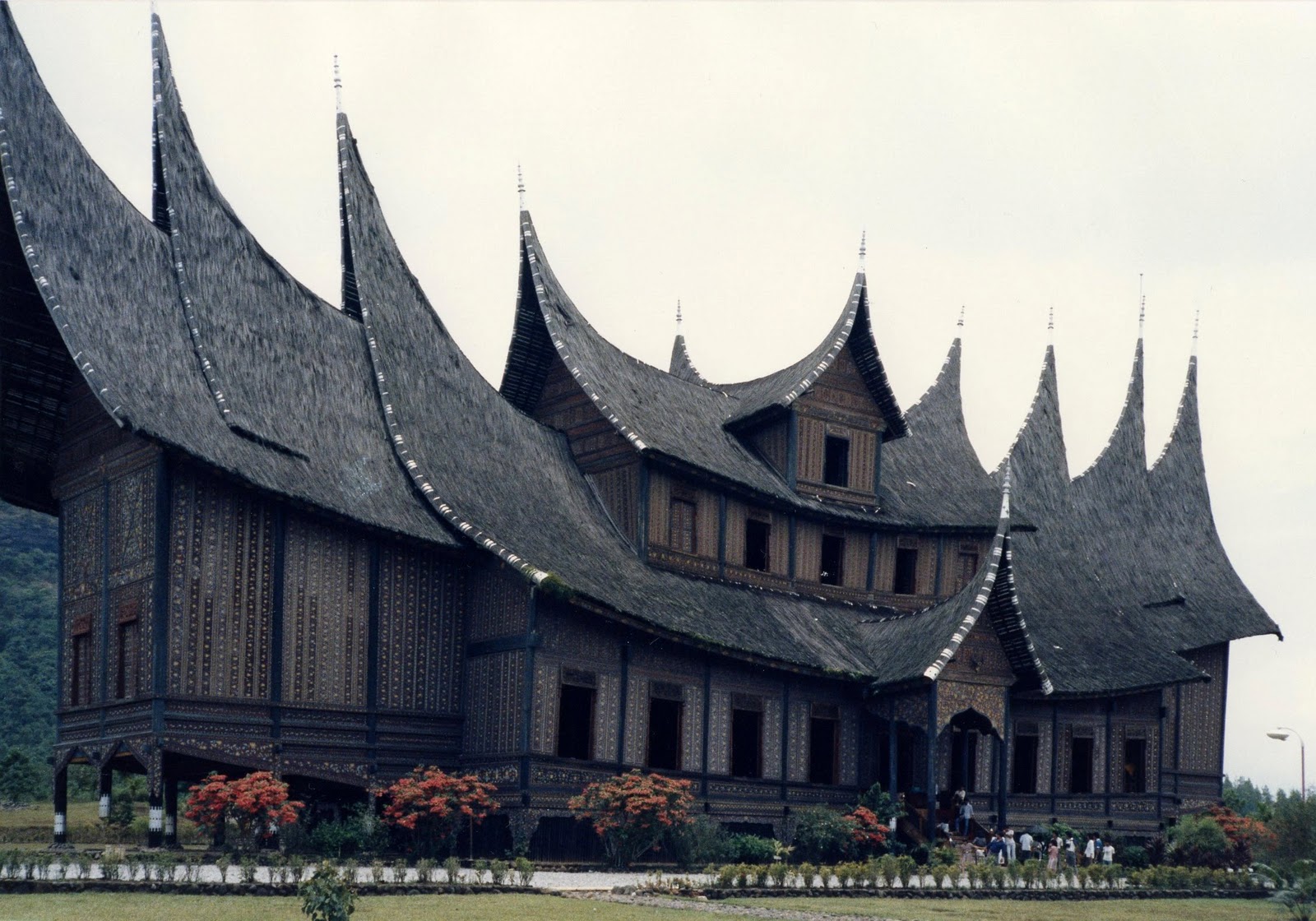 Rumah Adat  Seni & Kebudayaan Indonesia