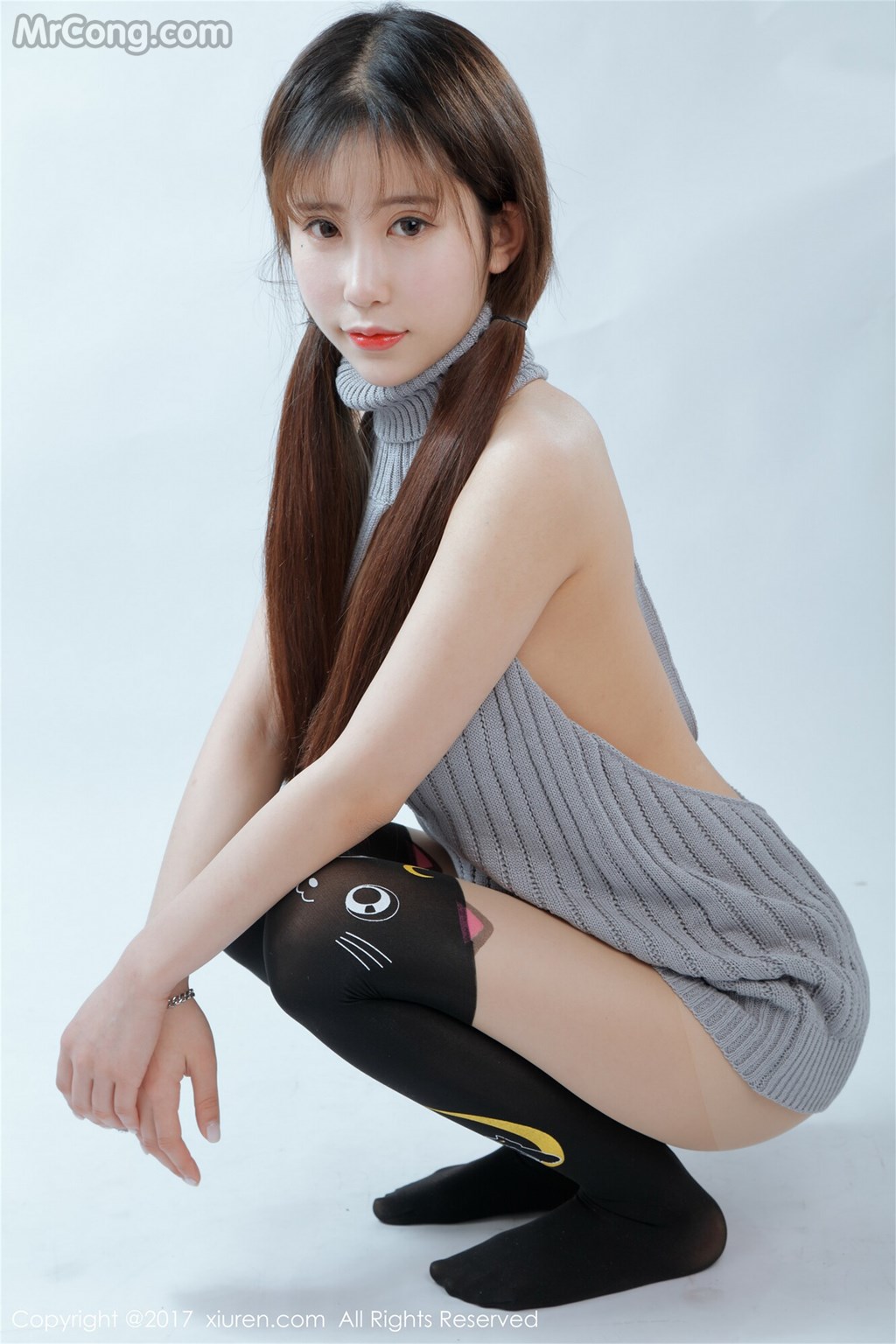 XIUREN No. 749: Model Luo Li You You Jiang (萝莉 悠悠 酱) (42 photos) photo 1-5