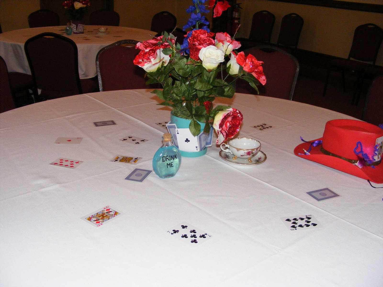 Bethany's Pictures Alice in Wonderland Themed Tables
