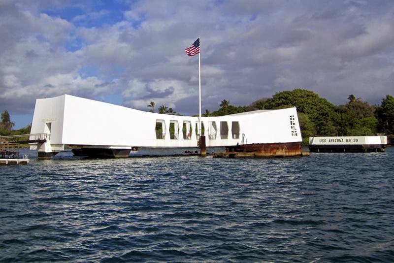 O'ahu - Honolulu - Pearl Harbor: USS Arizona Memorial