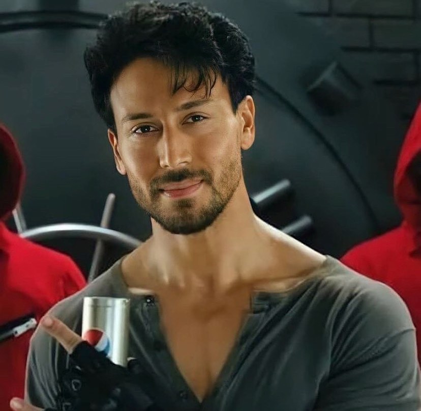 Tiger Shroff pic