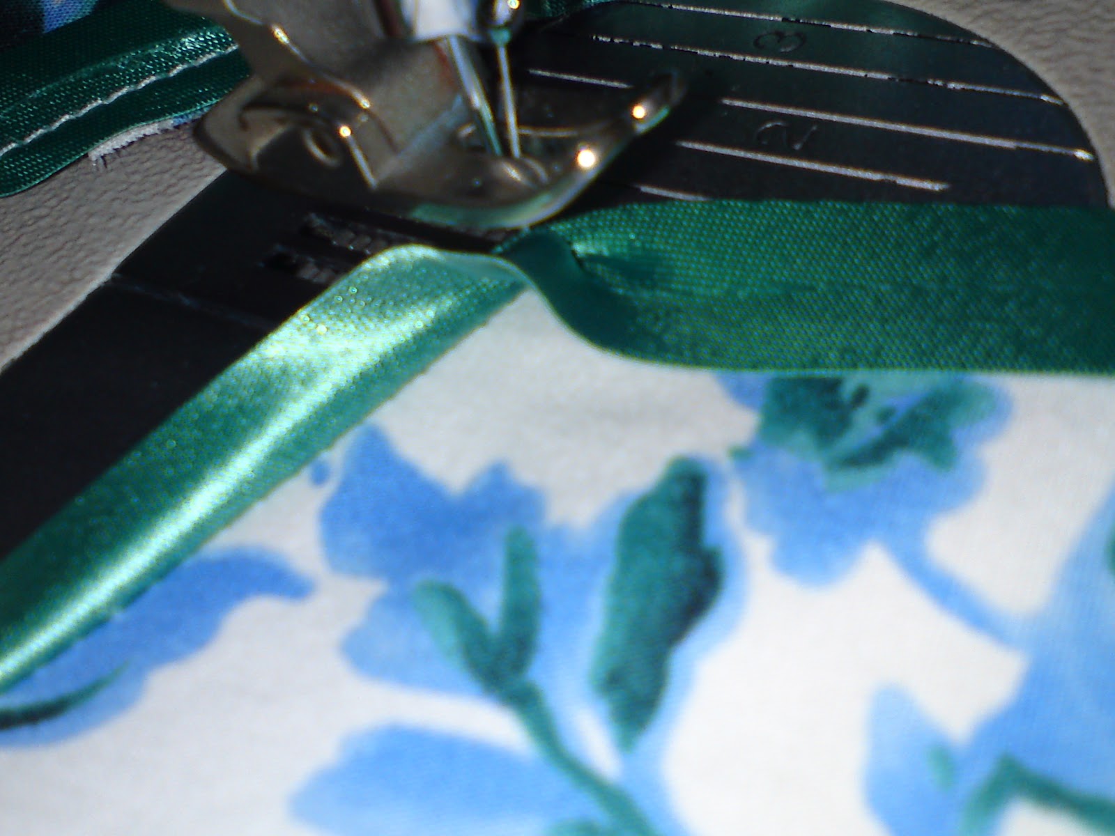 Madam Azra Fesyen Menjahit Paiping Di Baju Kurung Baju Kurung Madame