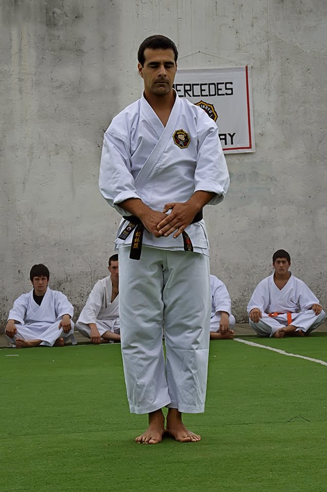 Matsubayashi Ryu en Mercedes EXHIBICION KARATE MATSUBAYASHI EN