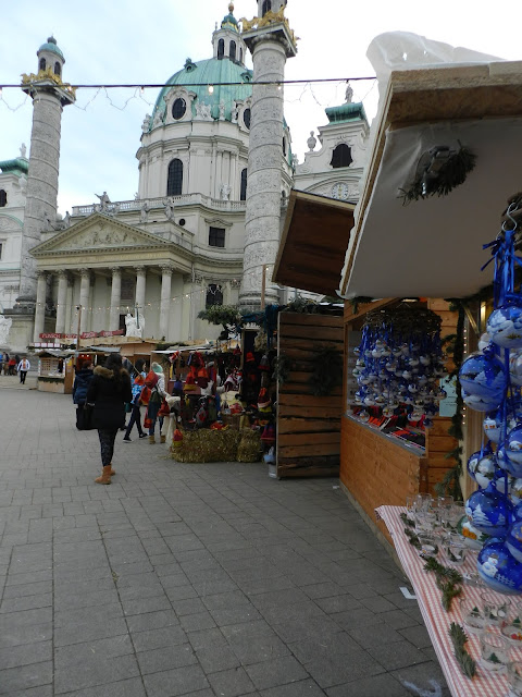 Christkindlmarkt am Karlsplatz