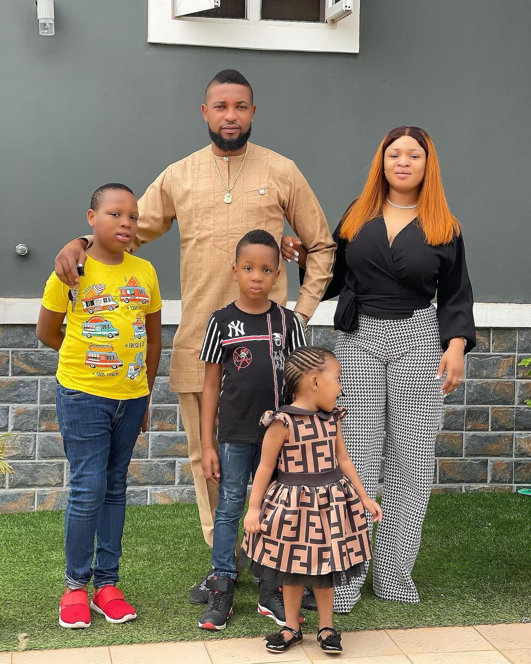 Shaggy Bes Badaiki Biography, Age, Pictures, Wife, Net Worth, Family