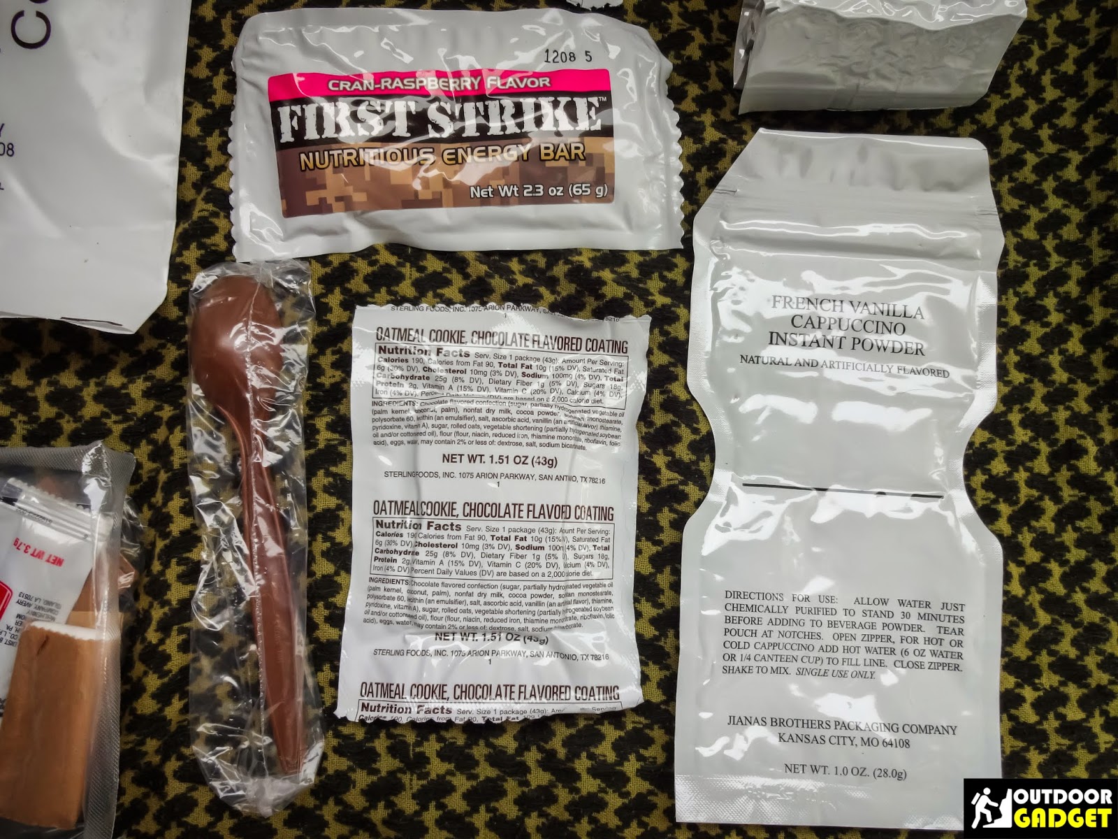 OUTDOOR GADGET : [Eat or Die] Food Review : MRE Cold Weather ver ...