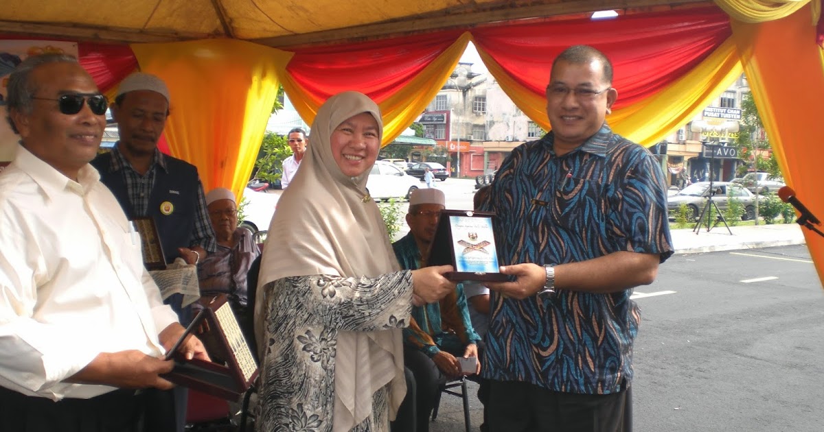 Pejabat Tanah Dan Daerah Klang  Pejabat daerah / tanah klang jalan