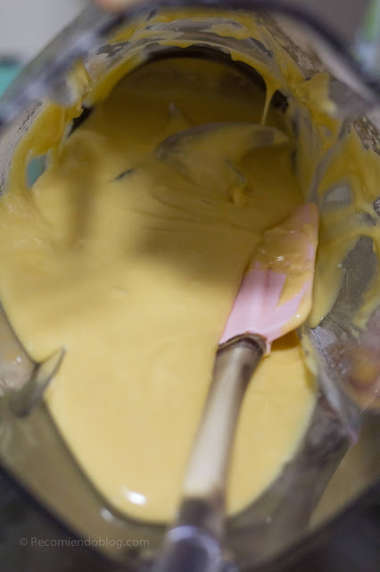 Kuchen de miga relleno de frutillas